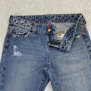 MUDD‎ Womens Size 11 Blue Denim Capri Jeans Grommet Studded Distressed Raw Hem